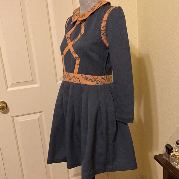 Family affairs dress - Picture 2 of 4